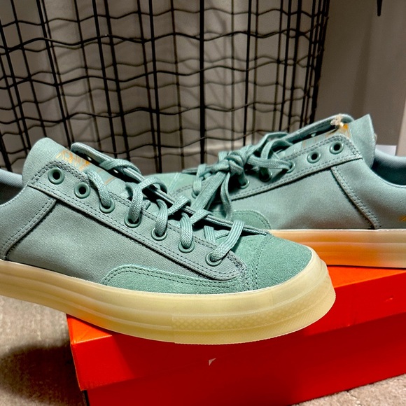 Converse Other - NWT chuck 70 Marquis, mint color